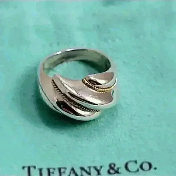 Tiffany & Co Sterling Silver 18kt Yellow Gold Shrimp Ring Size 5 - Picture 10 of 13